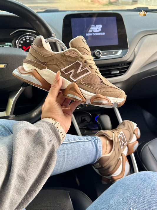 NEW BALANCE 9060 BROWN
