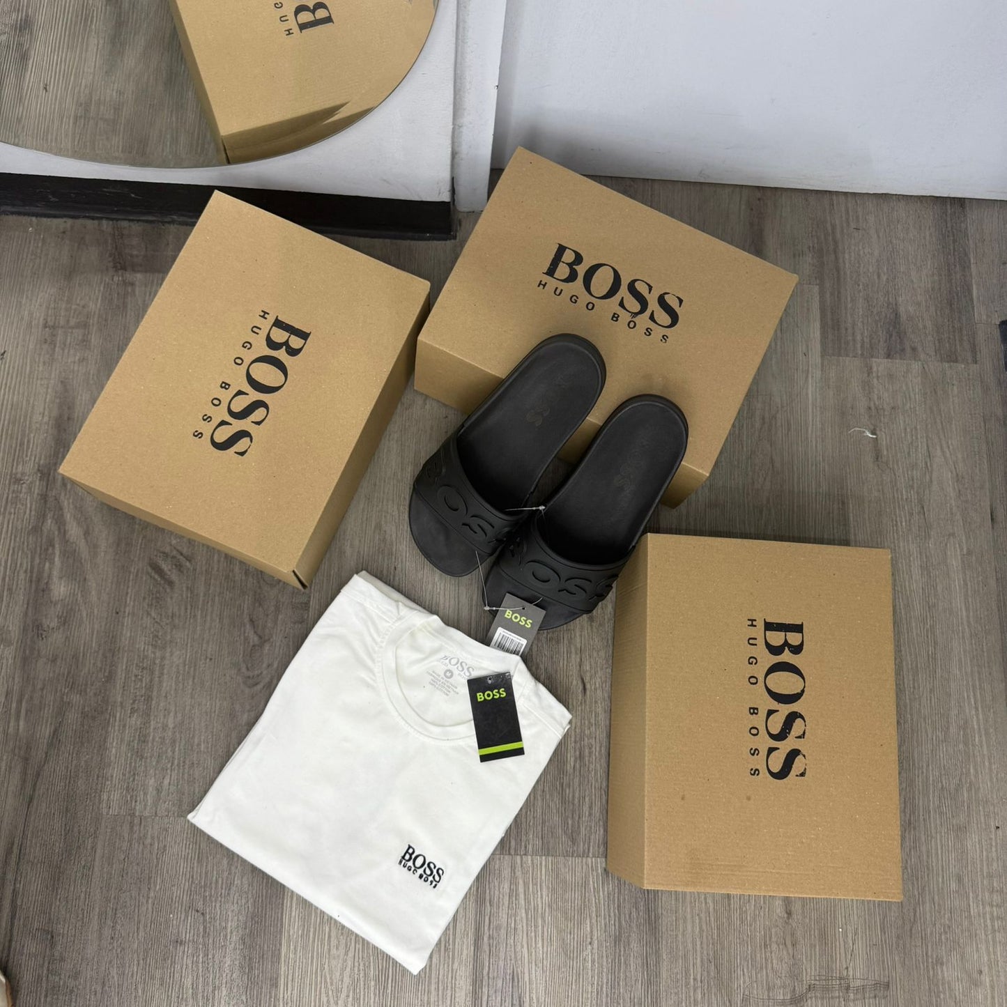 COMBO CAMISA HUGO BOSS + SANDALIAS