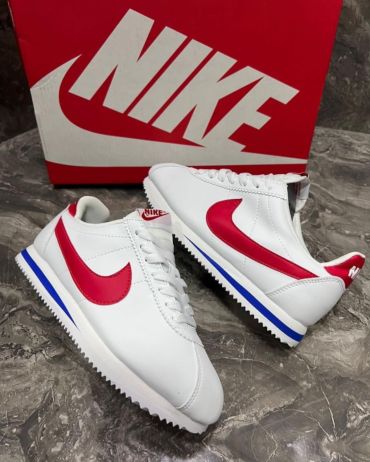 TENIS RETRO NIKE CORTEZ + CAJA