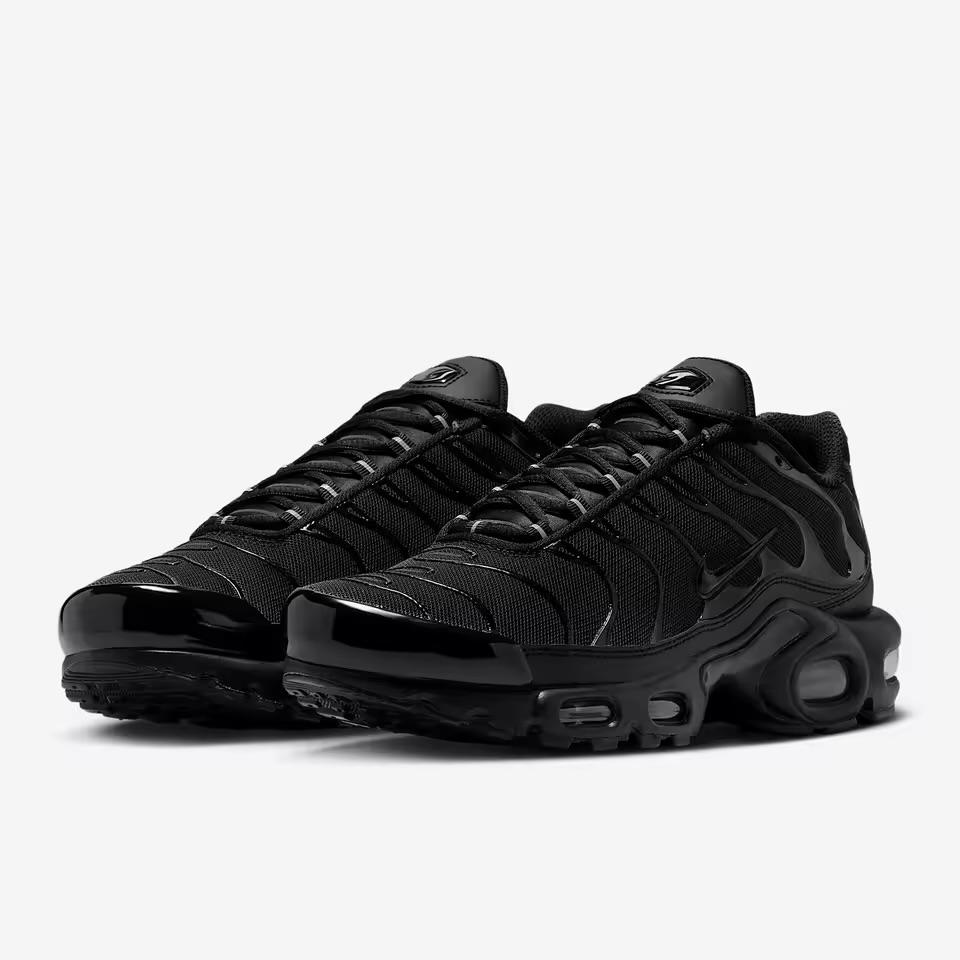 NIKE TN AIR MAX PLUS NEGRA
